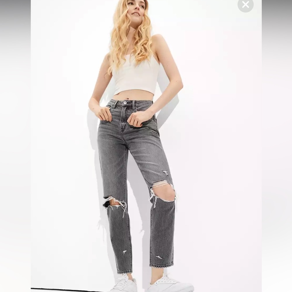 NWT AE Ripped Highest Waist Mom Jean